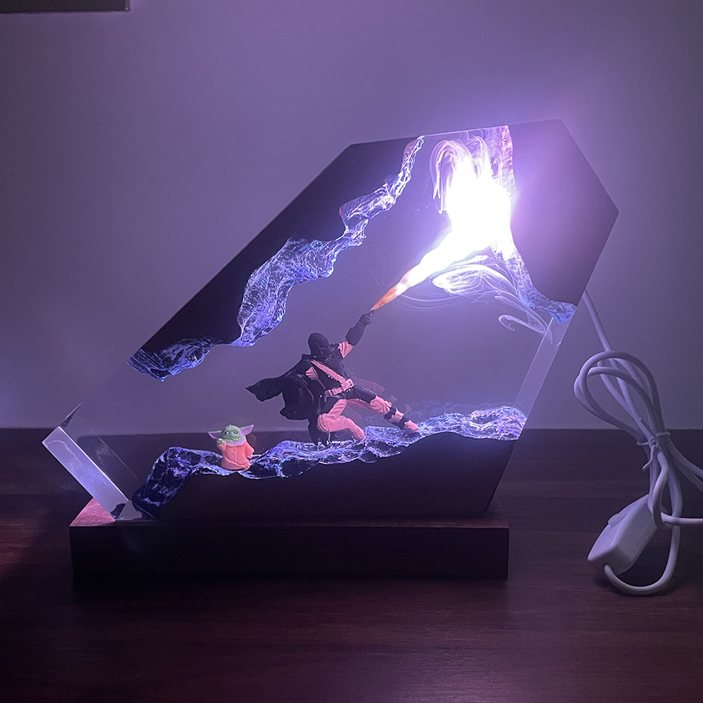 Table Resin Lamp Sci-fi Figure - Desk Setup Lamp recensione e prezzo
