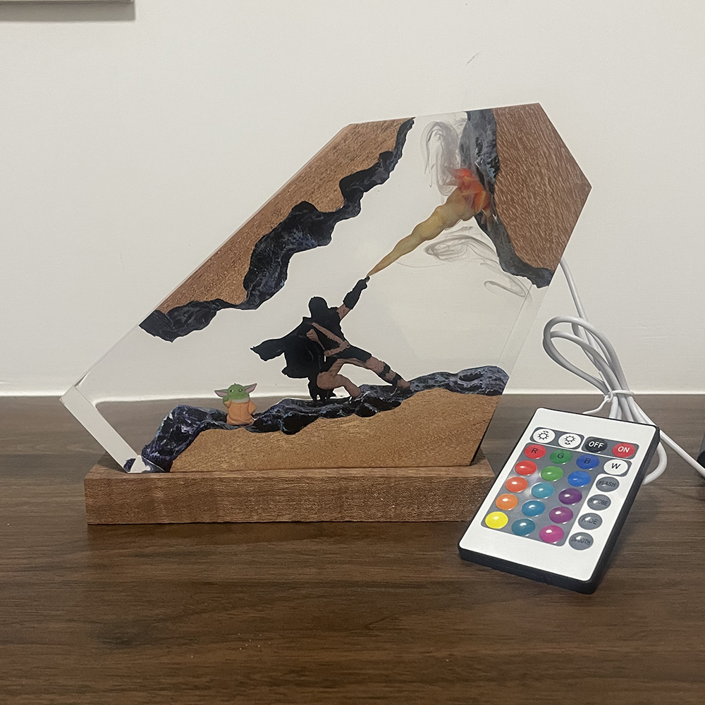 Table Resin Lamp Sci-fi Figure - Desk Setup Lamp recensione e prezzo