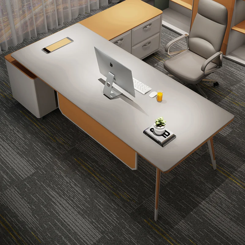 Motion Simple Table Workshop M - Desk Setup Simple recensione e prezzo